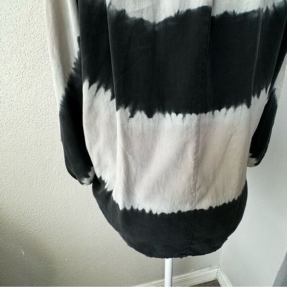 Joie 100% Silk Blouse Gray Black Pullover Bat Wing Sleeves SZ M - Picture 6 of 12